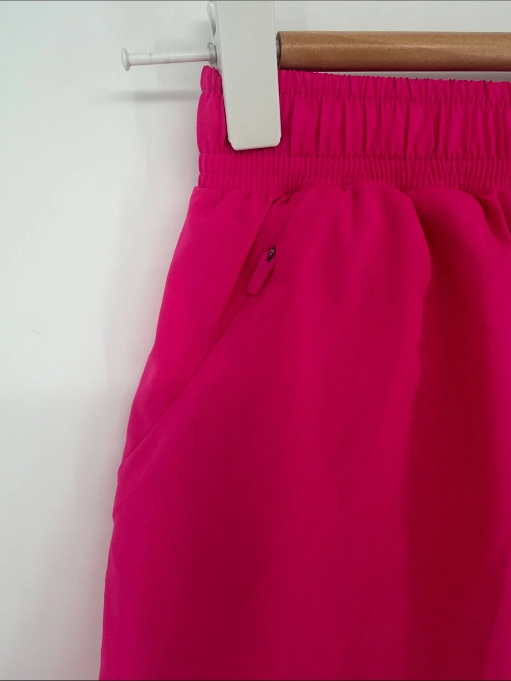 Alo Yoga Stride Running Shorts Hot Pink Lined Athletic Shorts XS